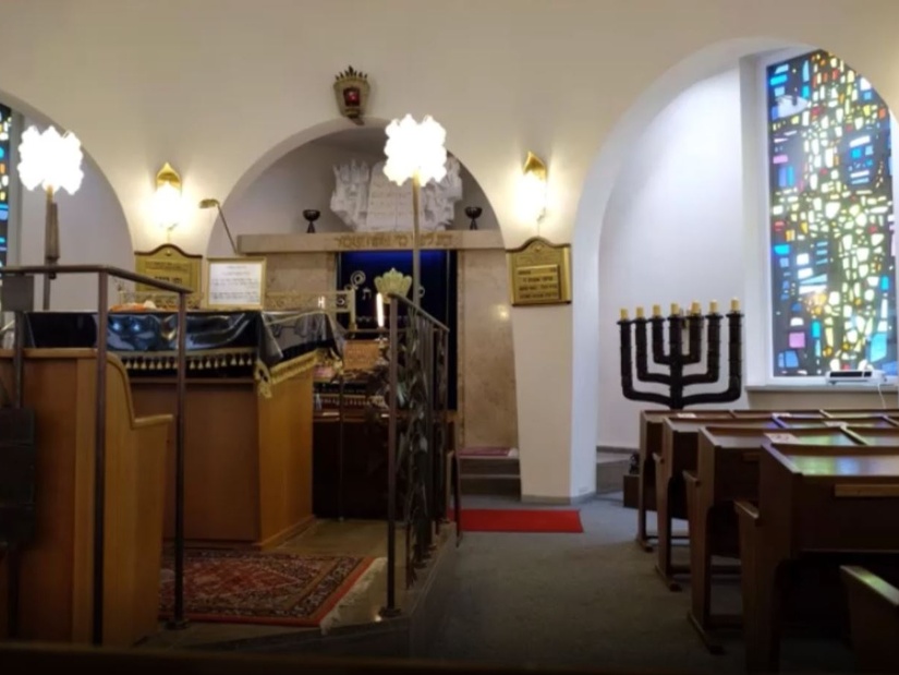 Synagoge im jüdischen Gemeindezentrum Synagoge im jüdischen Gemeindezentrum